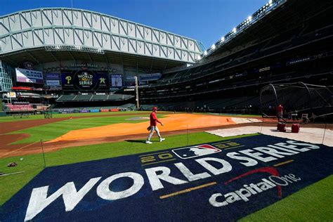 See odds, TV schedule for the 2022 World Series between the .